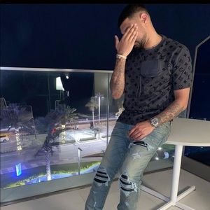 Meet your Posher, Johnathan